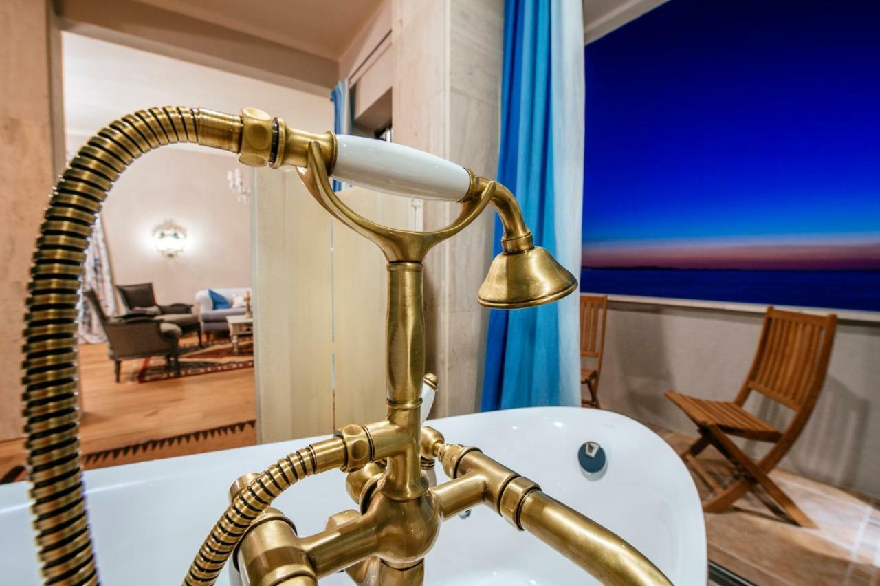 Luxury Apartment